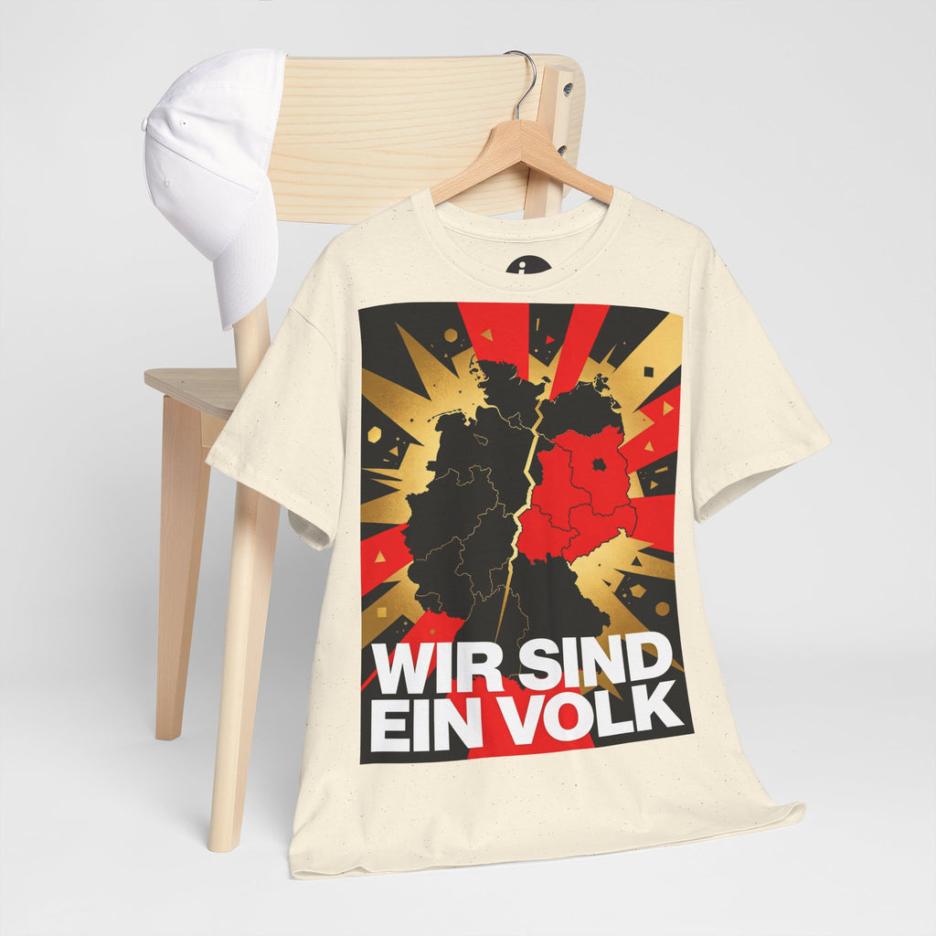 T-Shirt „WIR SIND EIN VOLK“ - Erinnerung, Retro‑Poster‑Style