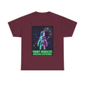 Astronaut Graphic Tee — “Orbit erreicht. Erholung ausstehend.” Neon Space Shirt